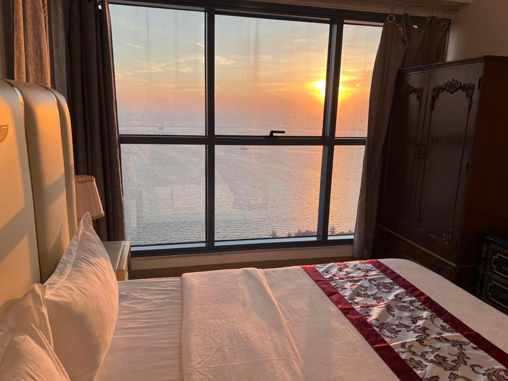 Sunset House Roxas Bay Daire Manila Dış mekan fotoğraf